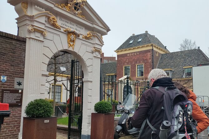 Private Guided Walking Tour in Alkmaar - Key Points