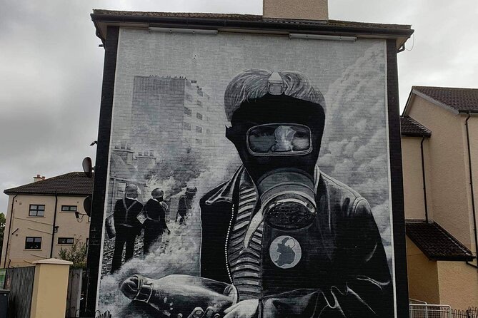 Private Guided Walking Tour in Derry City - Key Points