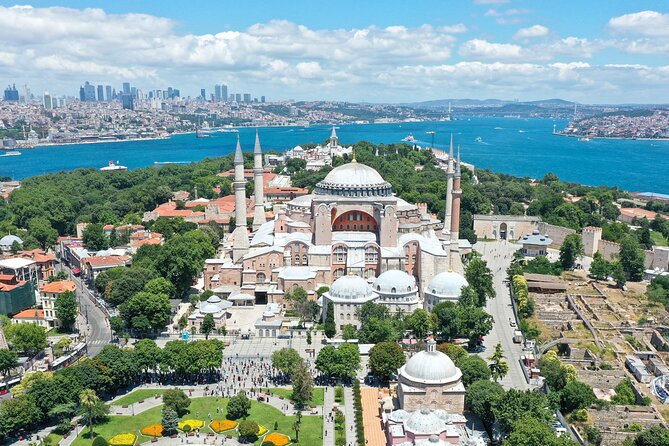 Private Hagia Sophia Sultanahmet Blue Mosque Cistern Grand Bazaar - Discover the Best of Istanbul with a Private Guided Tour