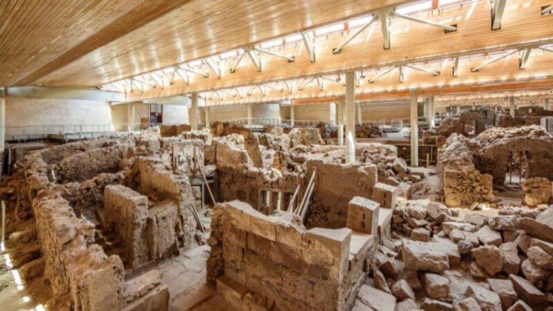 ~ Private half day Santorini road tour ~ - The Spectacular Sunset in Oia