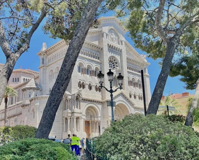 Private Half-Day Tour: Eze Village and Monaco Monte-Carlo - Marvel at Monte Carlo’s Casino Square and Glamour