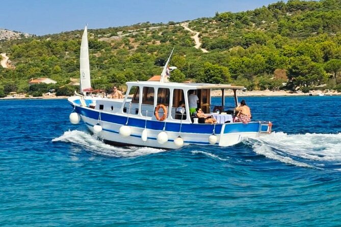 Private Half Day Tour | Food & Drinks | Vrgada - Discover the Charm of the Private Half-Day Food & Drinks Tour in Vrgada