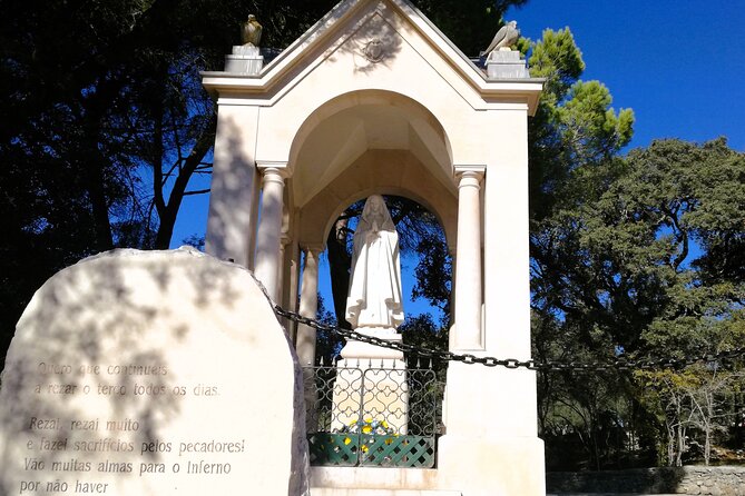 Private half-day tour from Lisbon to Fatima - Personal Connection at Casa-Museu de Aljustrel