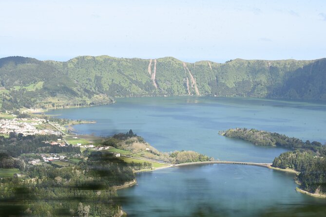 Private Half-Day Tour to Sete Cidades São Miguel Island - Visiting the Ananás dos Açores Pineapple Plantation
