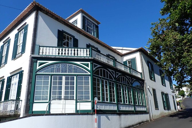 Private Half-Day Walking Tour of Horta Experience - Porto Pim and Its Historic Defenses