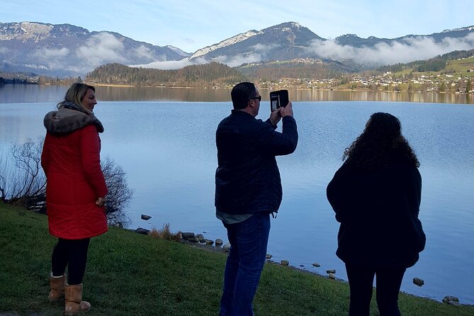 Private Hallstatt Round Day Trip and Picnic in Alps from Prague - Key Points