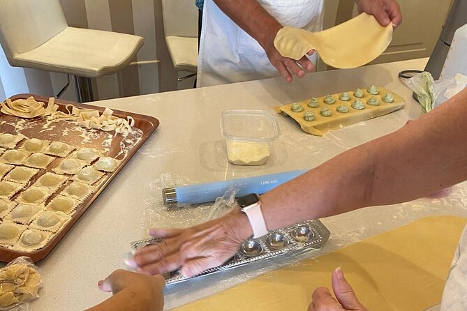 Private Hands-on Italian Cooking Class in Pompeii with Sabrina - Creating a Classic Italian Dessert: Sweet Ending to the Meal