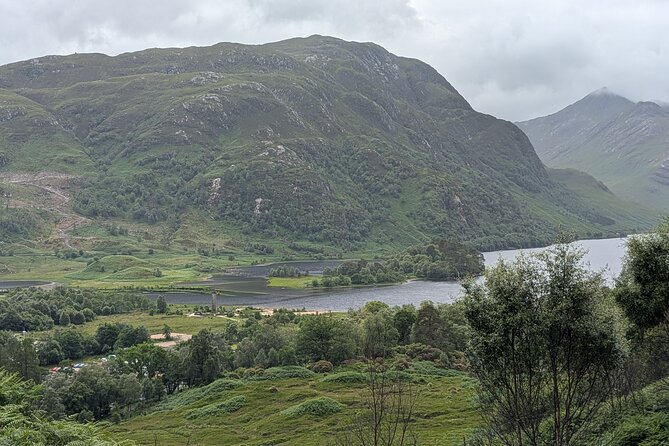 Private Harry Potter, Glenfinnan Viaduct, Highlands tour Glasgow - Witnessing the Hogwarts Express at Glenfinnan Viaduct