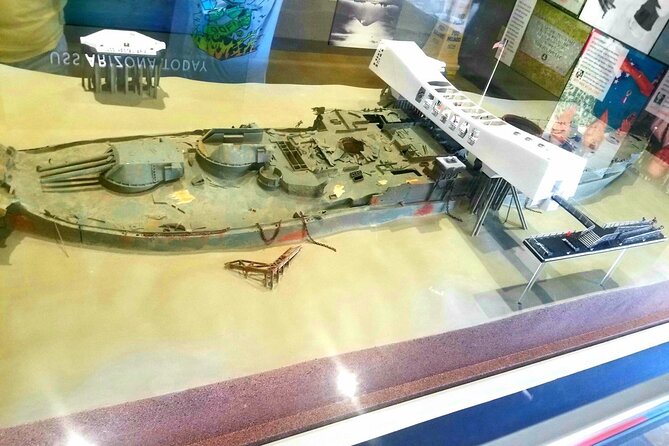 Private Hawaii Pearl Harbor Tours and North Shore (up to 12 people ) - Exploring Pearl Harbor’s Historic Sites and Exhibits