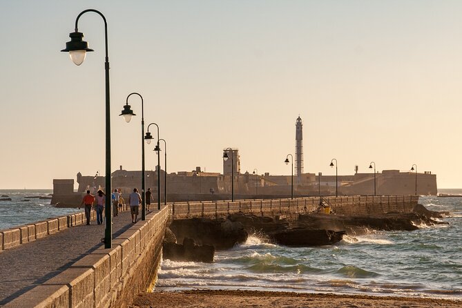 Private Healthy Food Experience and Walking Tour in Cadiz - Explore Cádiz’s Historic Heart and Hidden Corners