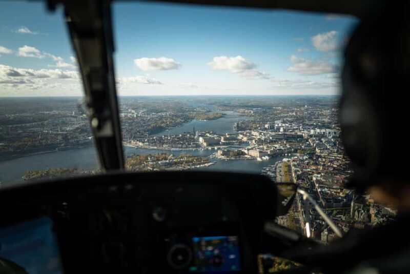 Private helicopter tour over Stockholms archipelago - What to Expect During the 30-Minute Flight