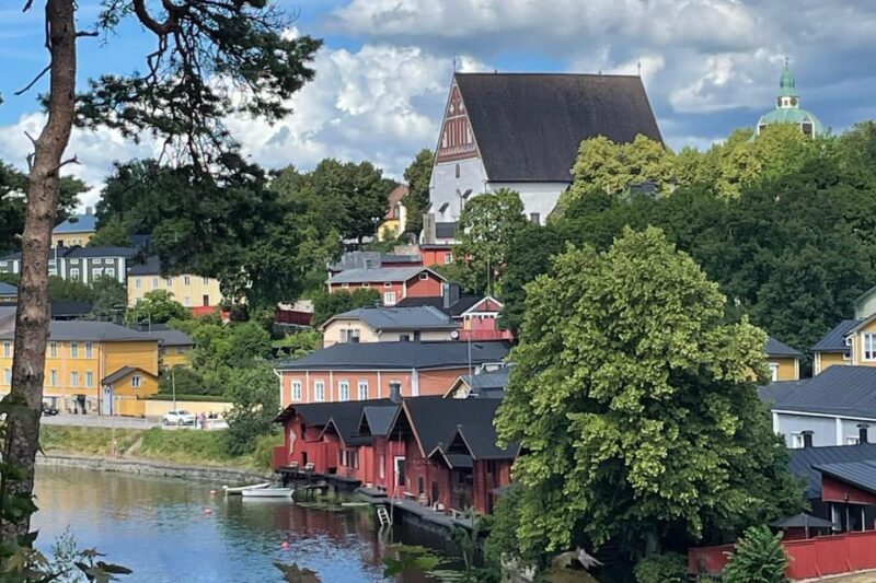 Private Helsinki and Porvoo Combo by Car - Helsinki’s Historic City Center and Classic Sights