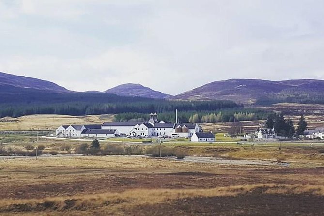 Private Highland whisky tour from Edinburgh- Build your own tour! - Discovering Highland Heritage at Glenmorangie