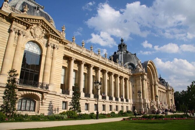 Private Highlights of Paris Tuk-Tuk Experience - Stops at the Eiffel Tower, Notre Dame, and Les Invalides