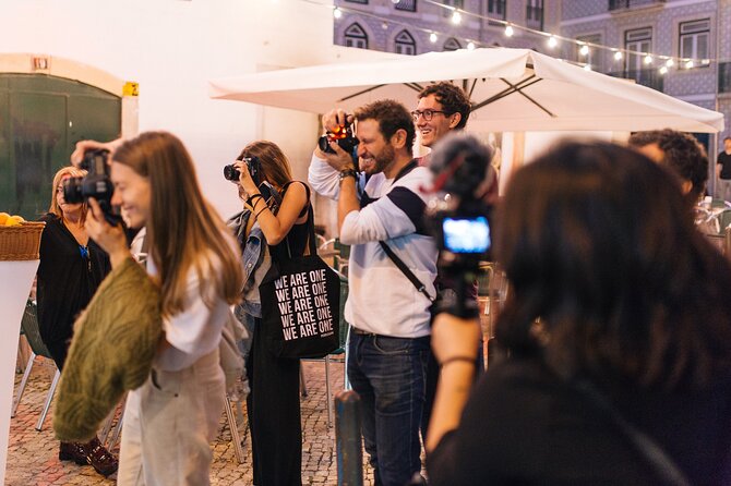 Private Highlights Photography Tour in Lisbon - Discovering Commerce Square (Praça do Comércio)