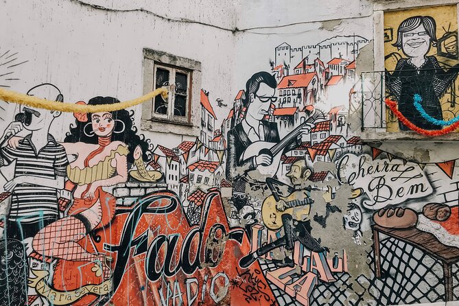 Private Highlights Photography Tour in Lisbon - Photographing Lisbon’s Discoveries Monuments at Cais das Colunas