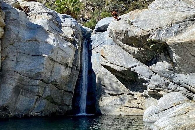 Private Hiking at the Fox Canyon from Cabo San Lucas - Diverse and Knowledgeable Guides