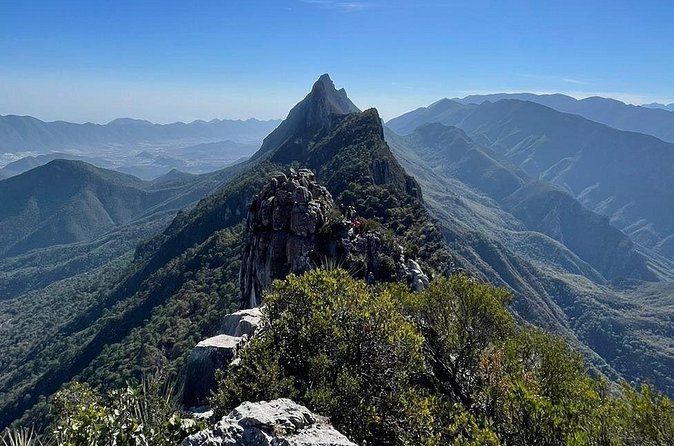 Private Hiking to La M in Chipinque Ecological Park - Food, Drinks, and Social Time at the End