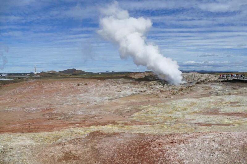Private Hiking Tour: Volcanic Eruption Site & Reykjanesbær - Visiting Geothermal Hot Springs: Seltún and Gunnuhver