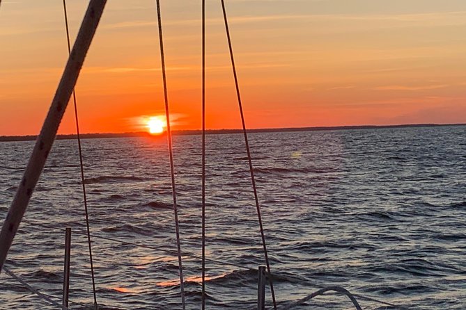 Private Hilton Head Sunset Sailing Tour with Dolphin Watching - Comfortable Boat Amenities and Crew Service