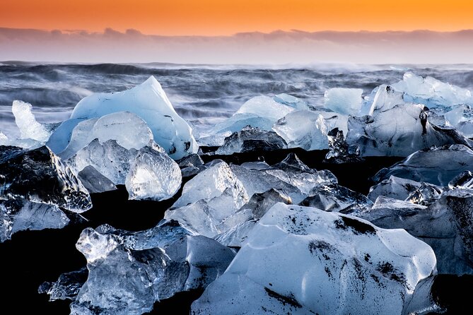 Private Hire Adventure Guide & Vehicle - Stopping for Unique Icelandic Sights