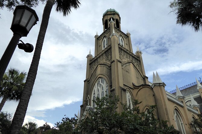 Private Historic Savannah Driving Tour - Discovering Key Savannah Squares and Their Stories