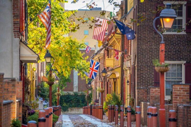 Private Historic Stroll: Philadelphias Revolutionary Roots - Walking Through Colonial Streets and Iconic Symbols