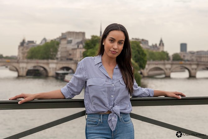 Private Historical Photo Tour in Paris - Key Points