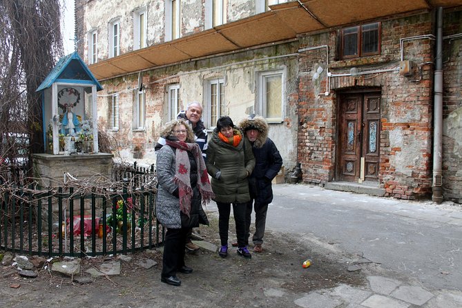 Private Historical Tour of Warsaw by a Retro Fiat with Pickup - The Exhilarating Charm of Praga District