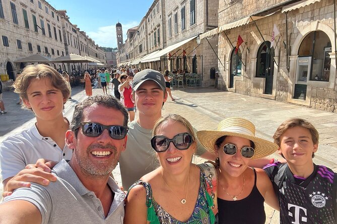 Private History Old Town and City Wall Tour in Dubrovnik - Starting Point in Dubrovnik: Amerling Fountain