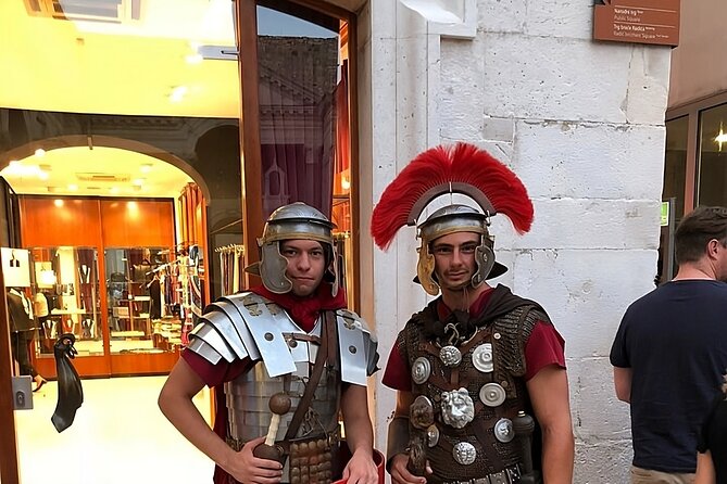 Private History Split Walking Tour in English - Practicalities: Meeting Point, Accessibility, and Group Size