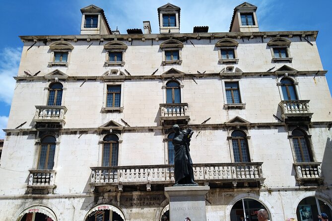 Private History tour - small group - The Temple of Jupiter: A Testament to Roman Religious Life