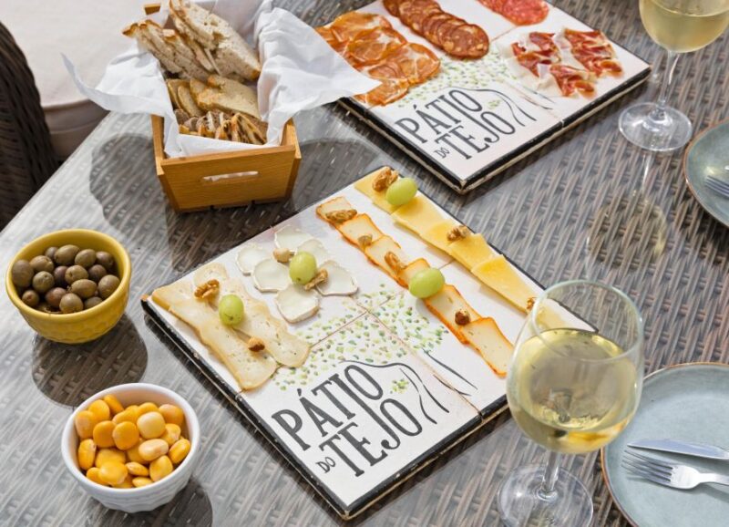 PRIVATE Horseback Riding + Picnic On The Beach - Who Will Enjoy This Tour Most?