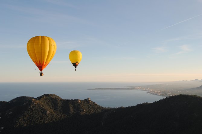 Private Hot Air Balloon Ride in Mallorca with Champagne and Snacks - Soar Over Mallorca in Private Hot Air Balloon Luxury