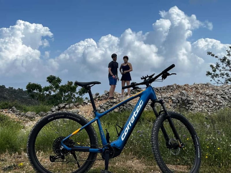 Private Hvar Island E-Bike Tour (Self Guided) - Exploring the Charms of Malo and Velo Grablje