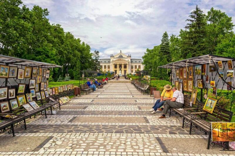 Private Iasi City Tour - Views and Nature at Golia Monastery and Copou Hill