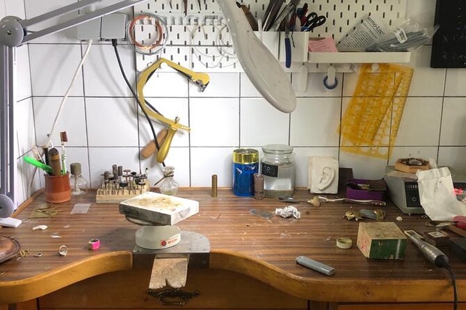 Private Initiation Workshops to Jewelry in Coruña - Personalized Guidance from Odile Cano