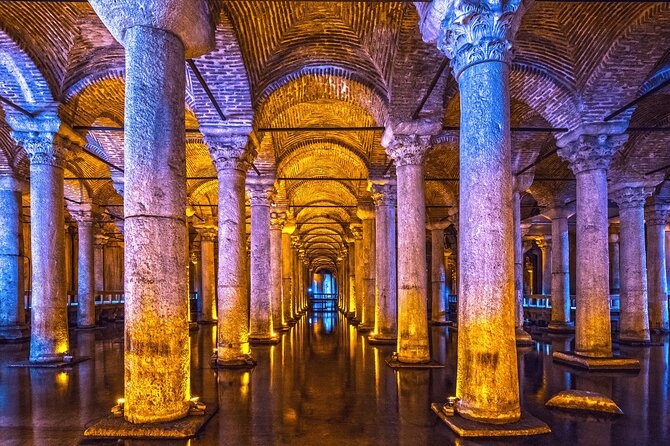 Private Istanbul Tour Experience | Luxury Services - Best Quality - The Iconic Hagia Sophia: A Crossroads of Christian and Islamic Heritage