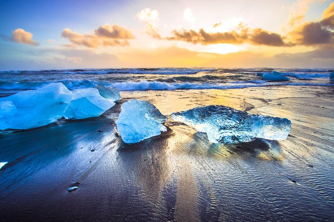 Private Jeep Tour - Glacier Lagoon and Diamond Beach - The Scenic Black Sand Beaches of Reynisfjara