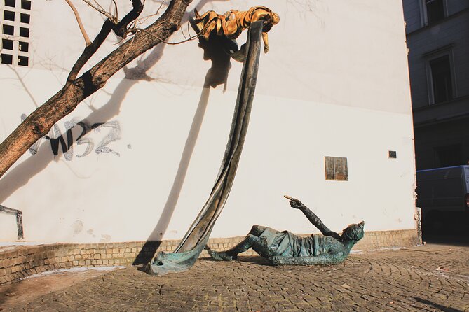 Private Jewish Heritage Tour of Budapest with Local Expert - The Magnificent Dohány Street Synagogue