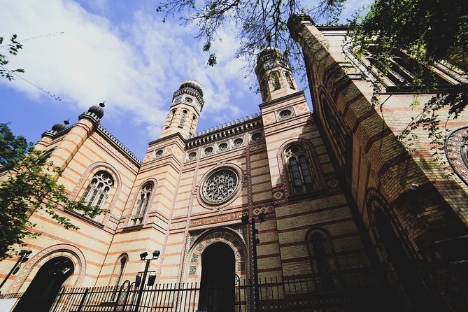 Private Jewish Heritage Tour of Budapest with Local Expert - The Art Nouveau Elegance of Kazinczy Street Synagogue