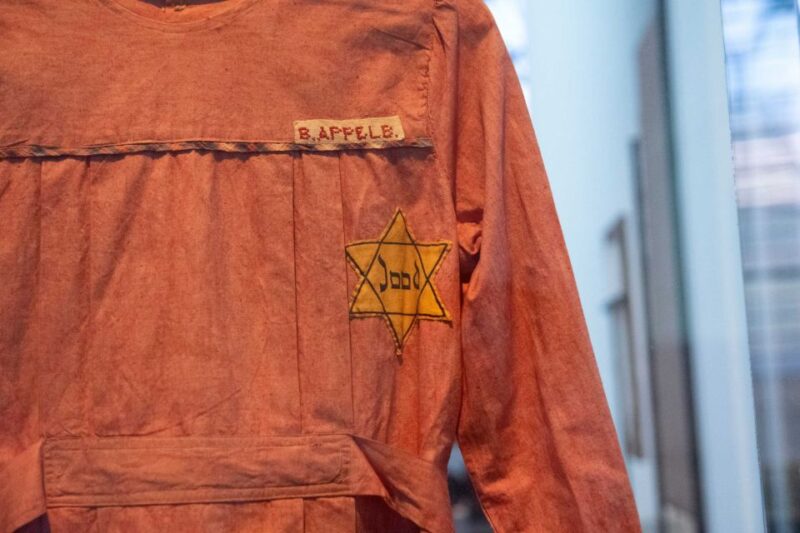 Private Jewish Quarter, Synagogue, Museum Tour & Cruise - Visiting the Historic Jewish Sites and Memorials