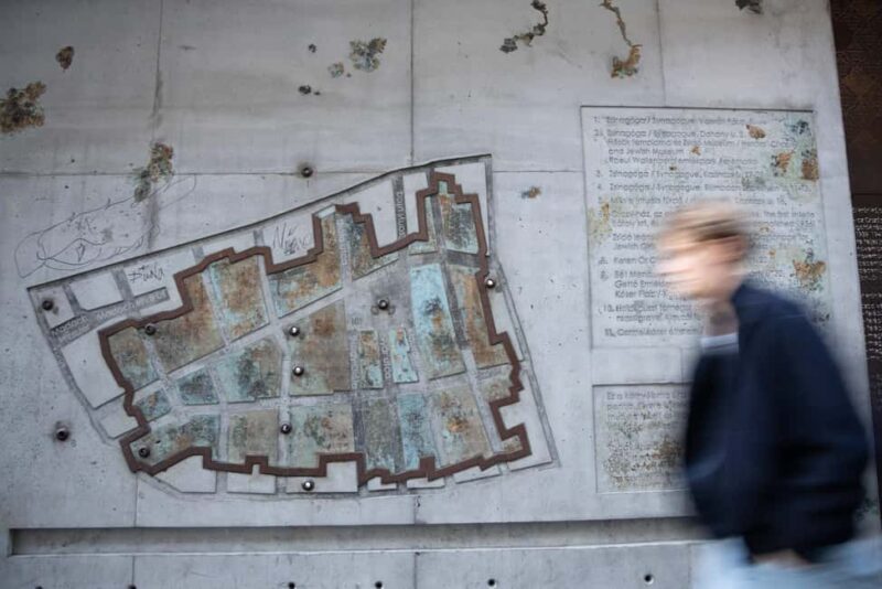 Private Jewish Quarter Walking Tour with Synagogue entry - Walking Through the Historic Jewish Quarter