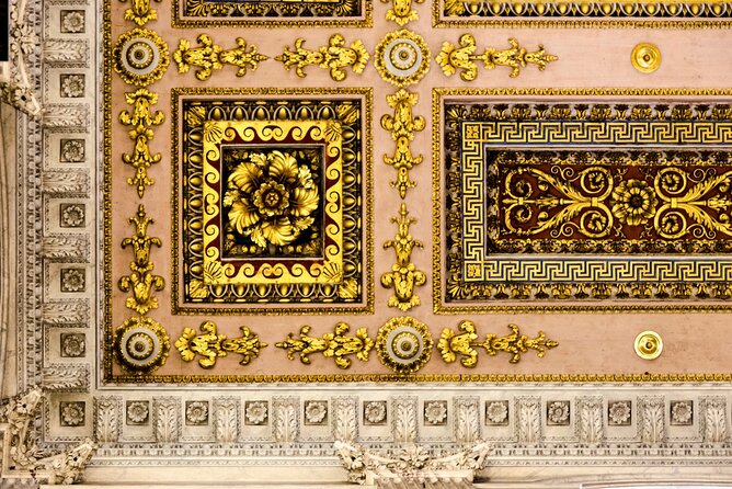 Private Jubilee Tour of Romes Papal Basilicas - Exploring St. Paul Outside the Walls: The Tomb of Saint Paul