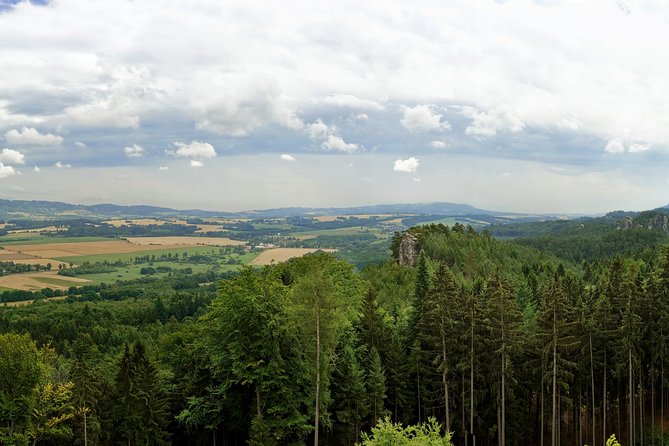 Private Karlstejn castle tour from Prague with Lunch & Admission - Explore the Majestic Karlstejn Castle with a Private Guide and Lunch Included
