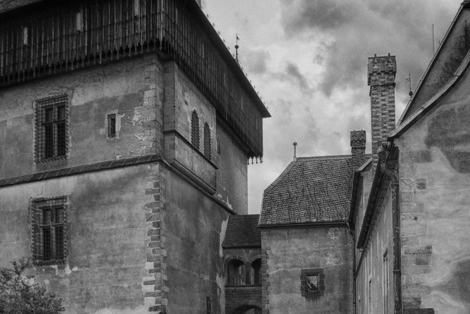 Private Karlstejn castle tour from Prague with Lunch & Admission - The Role of the Private Guide and Driver