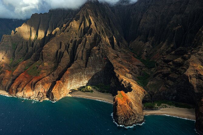 Private Kauai Airplane Tour: Na Pali Coast, Waterfalls & More - Discover the Ultimate Aerial Tour of Kauais Iconic Landscapes