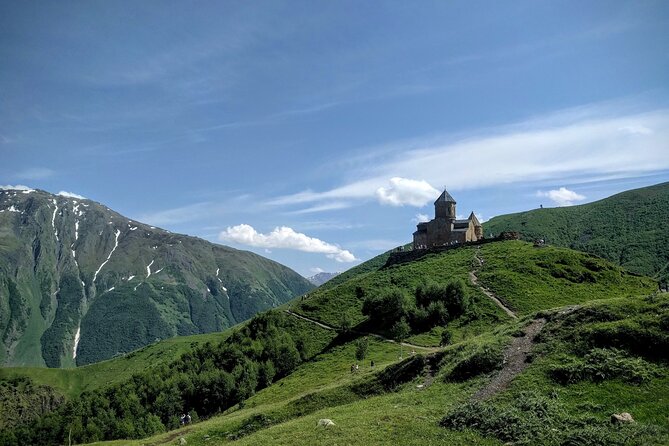 Private Kazbegi Tour: Gergeti, Ananuri & Scenic Views - Admire the Panoramic Views from Gudauri Ski Resort