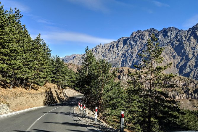 Private Kazbegi Tour: Gergeti, Ananuri & Scenic Views - Practical Details: Logistics and Accessibility