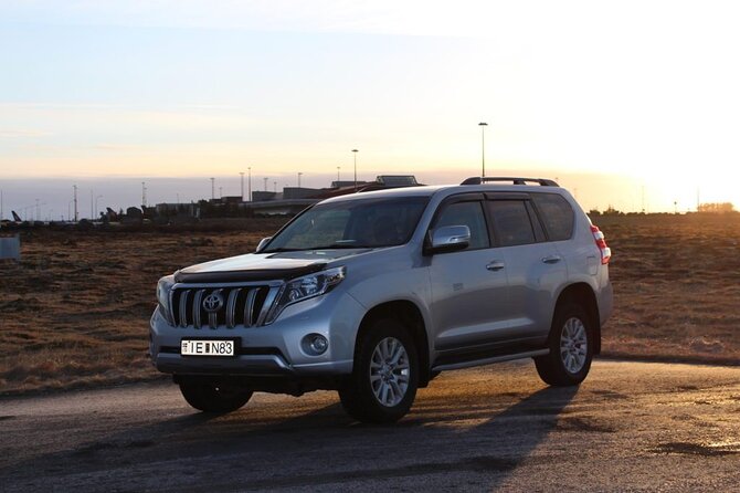 Private Keflavik Airport Transfer (Round trip) - Efficient and Reliable Transportation Between Keflavik Airport and Reykjavik